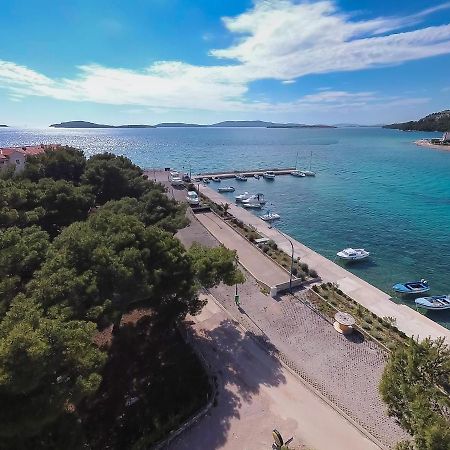 Relaxing Whole Top Floor Apartment By The Sea Zaboric Luaran gambar