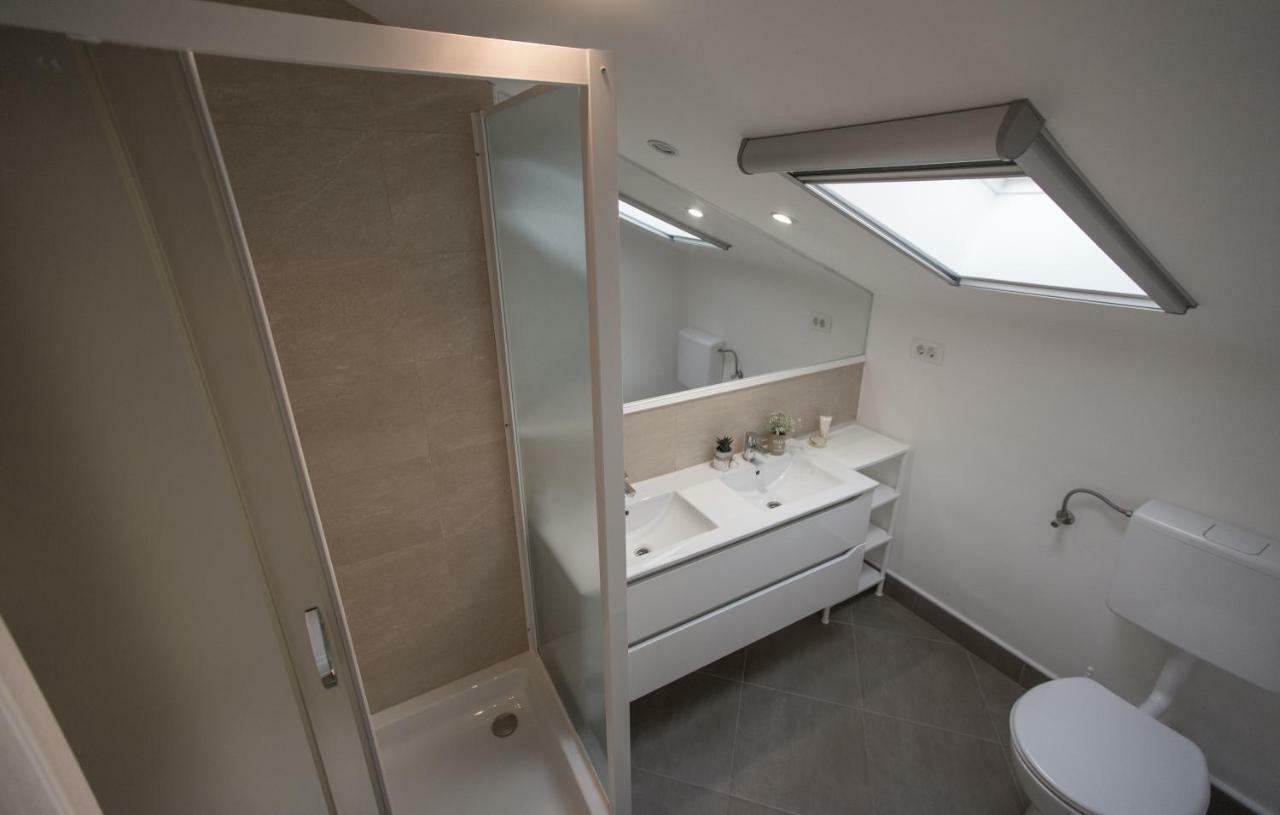 Relaxing Whole Top Floor Apartment By The Sea Zaboric Luaran gambar